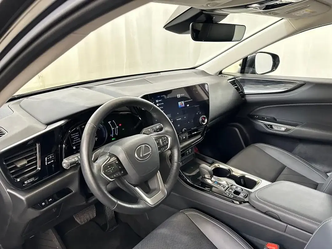 Lexus NX 450h+ - Thumbnail 18