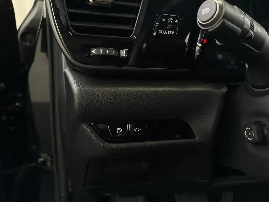 Lexus NX 450h+ - Thumbnail 19