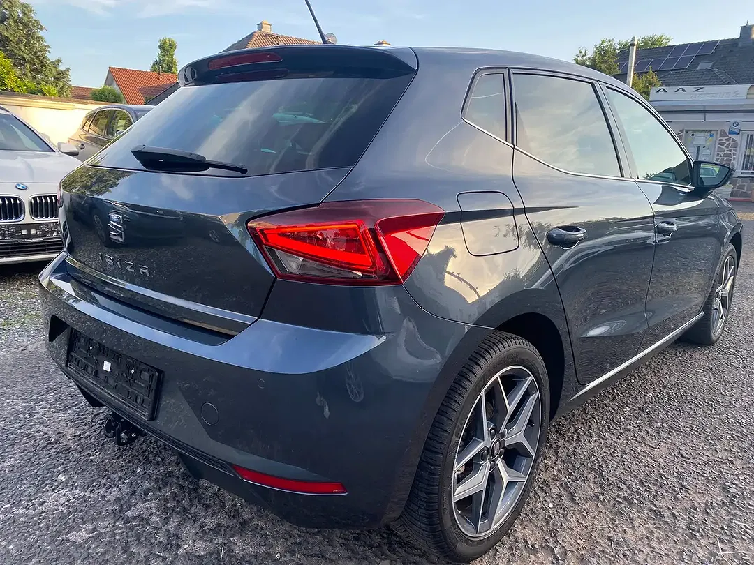SEAT Ibiza - Thumbnail 5