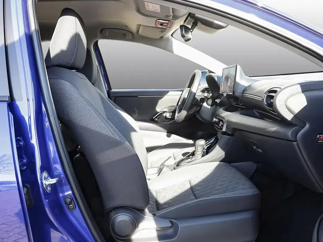 Toyota Yaris - Thumbnail 6