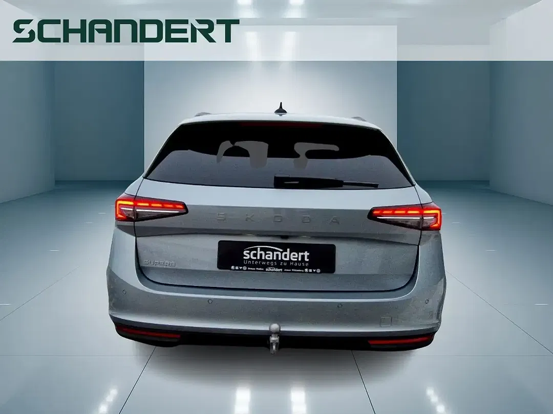 Skoda Superb - Thumbnail 3