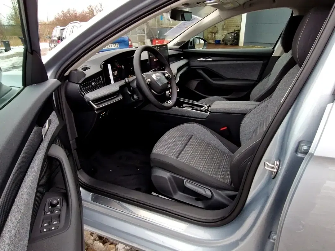 Skoda Superb - Thumbnail 7