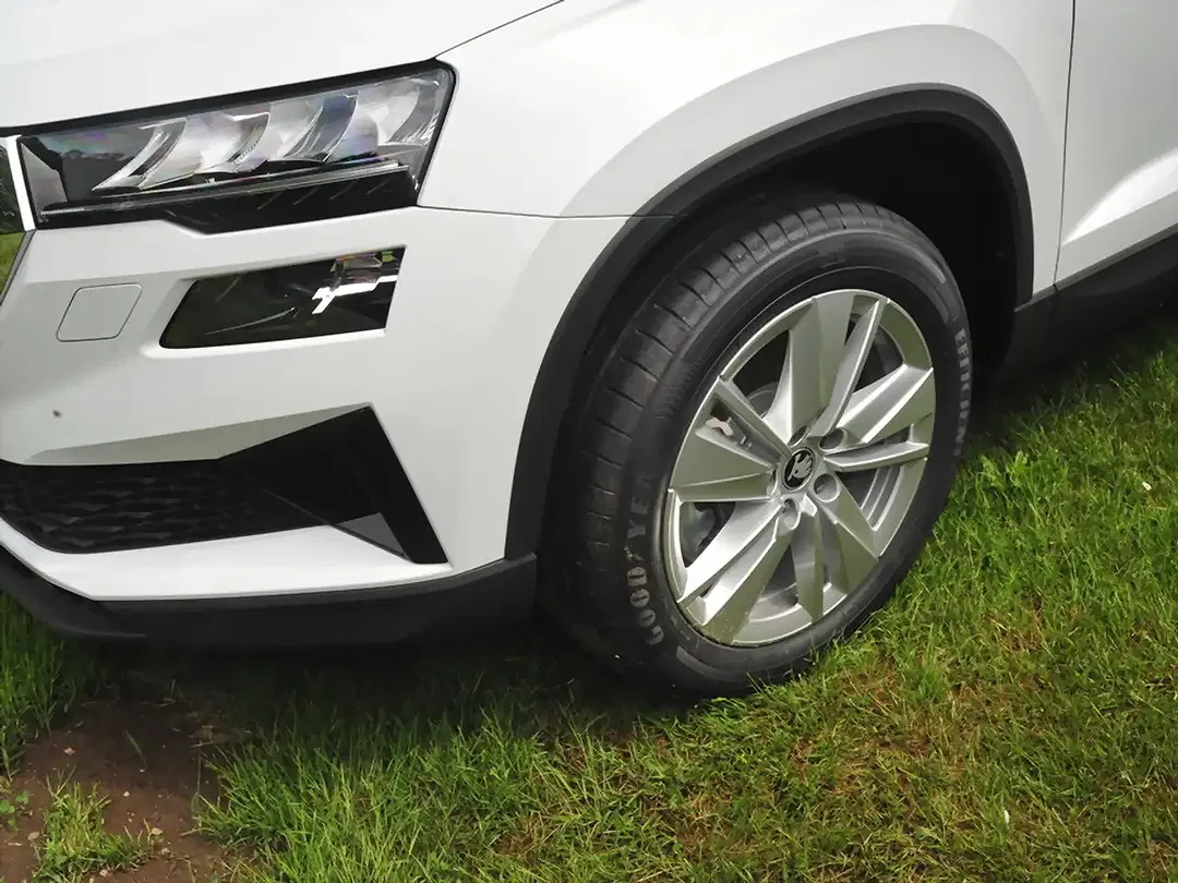 Skoda Karoq - Thumbnail 5