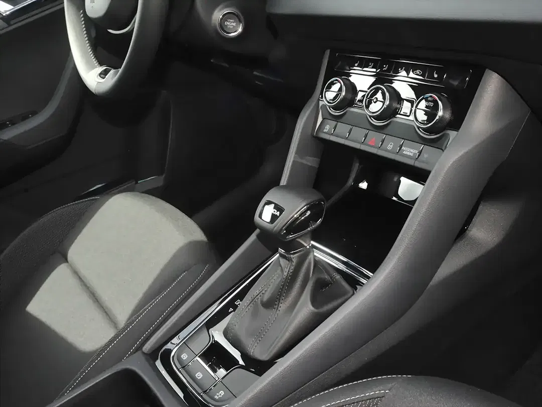 Skoda Karoq - Thumbnail 7