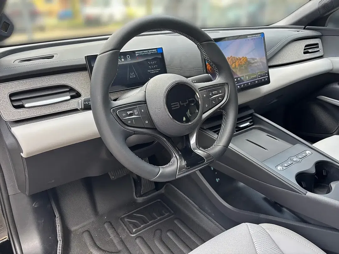 BYD Seal 6 - Thumbnail 8