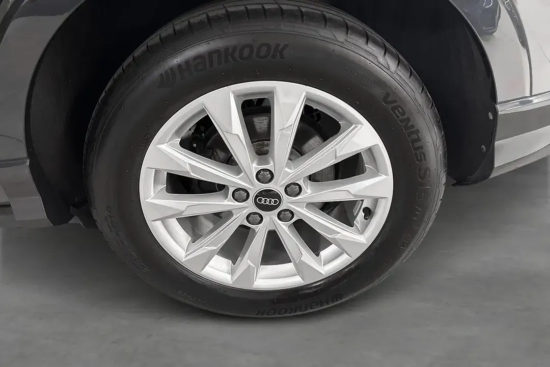 Audi Q3 - Thumbnail 8