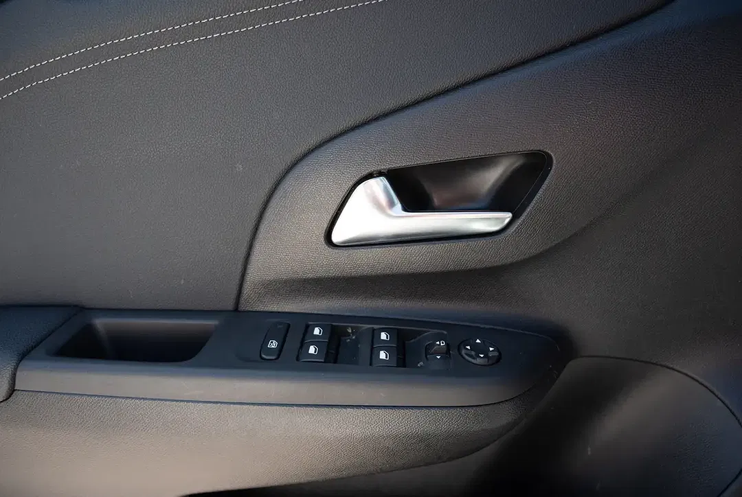 Opel Corsa - Thumbnail 13