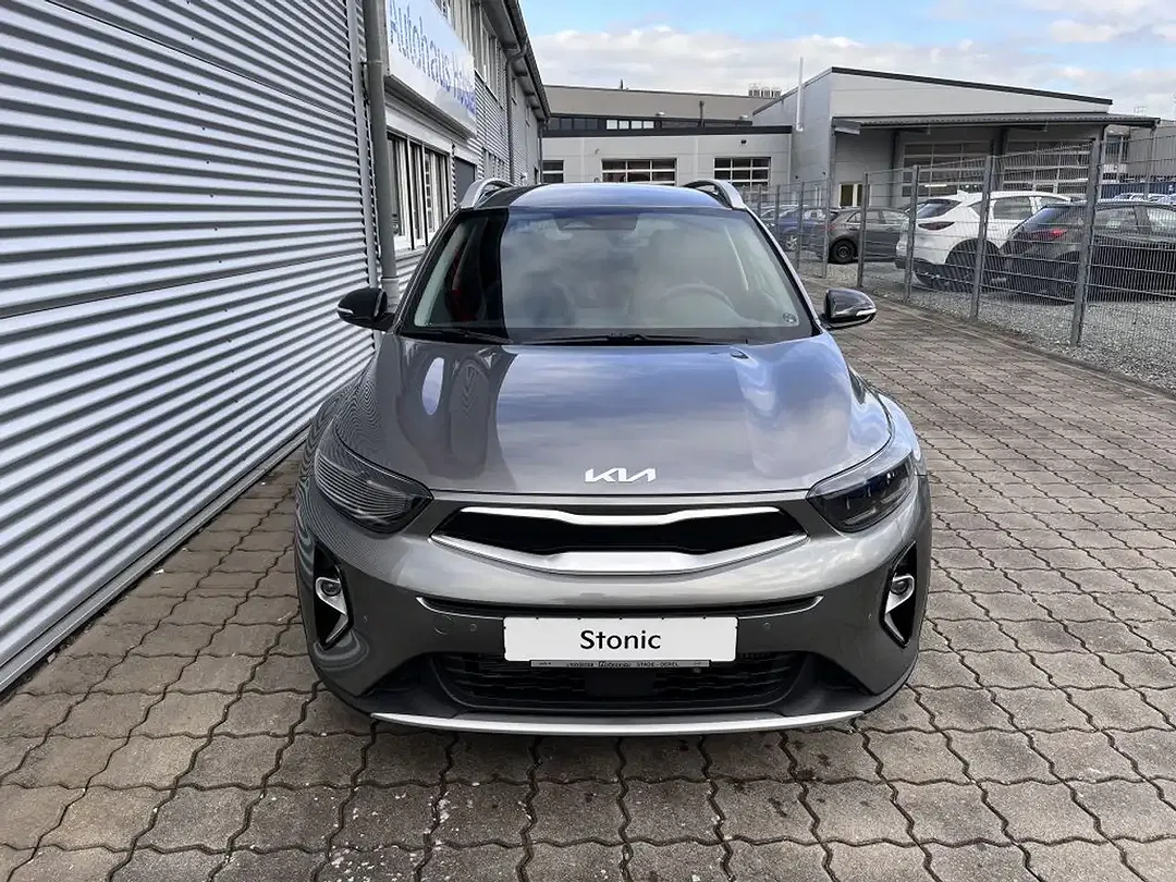 Kia Stonic - Thumbnail 3