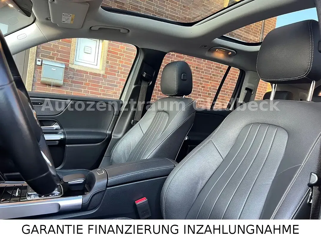 Mercedes-Benz GLB 200 - Thumbnail 11