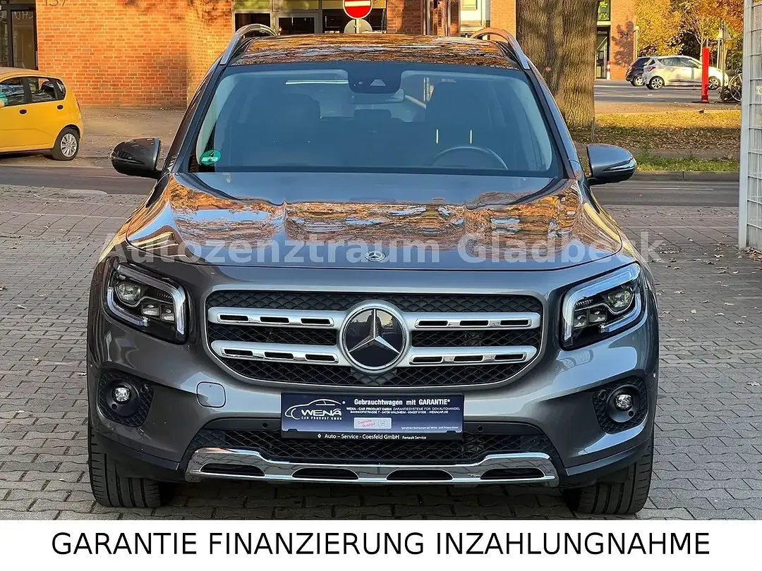 Mercedes-Benz GLB 200 - Thumbnail 5