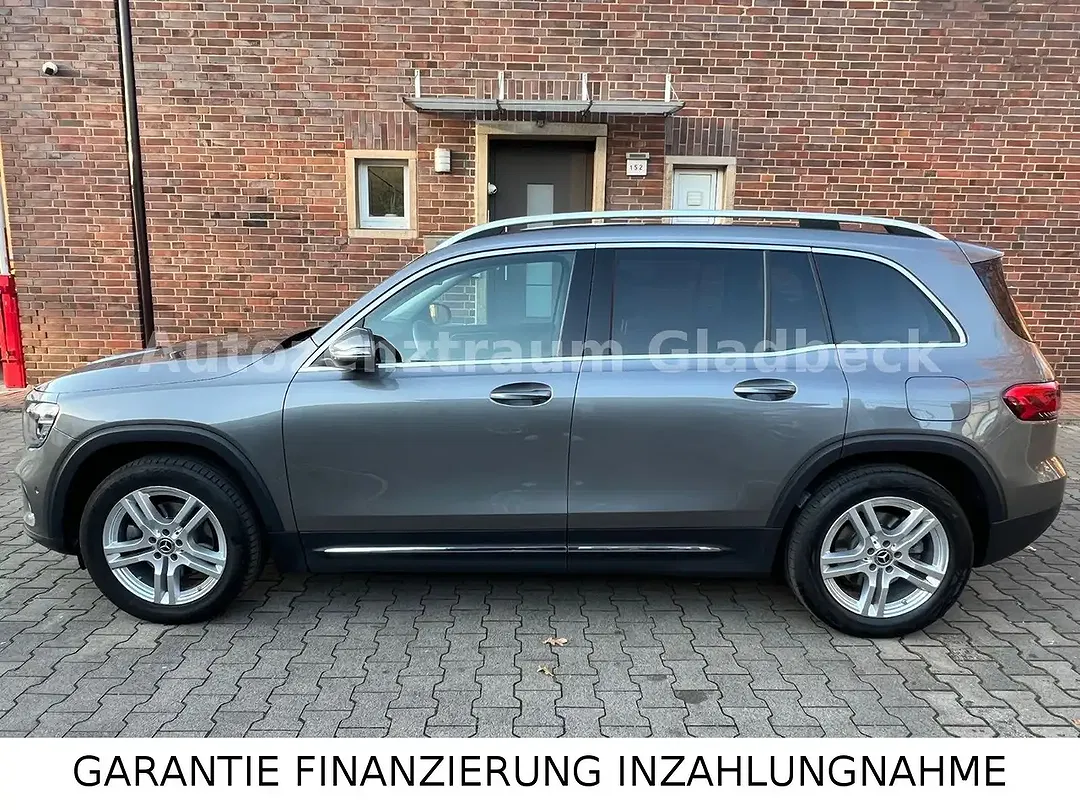 Mercedes-Benz GLB 200 - Thumbnail 7