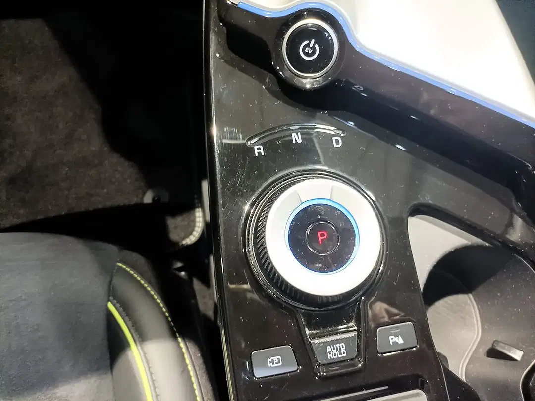 Kia EV6 - Thumbnail 13