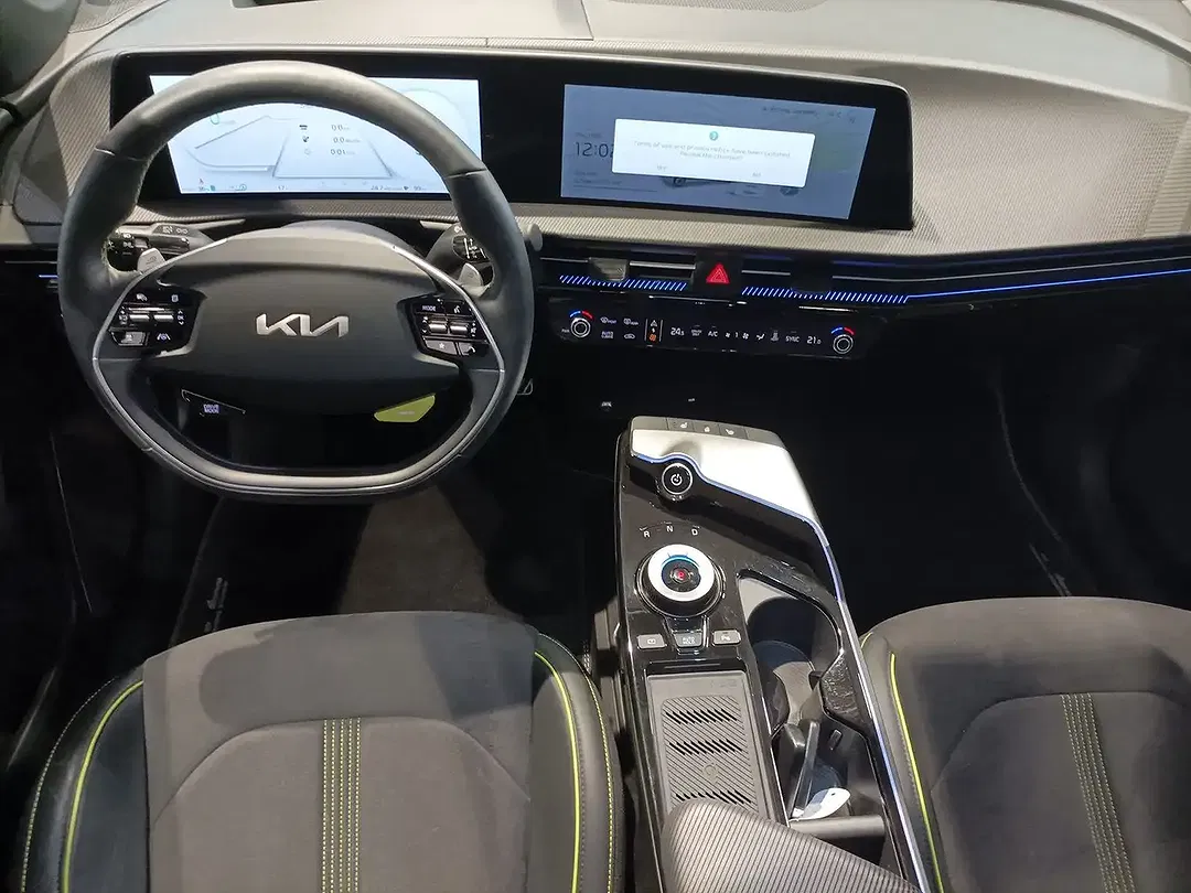 Kia EV6 - Thumbnail 14