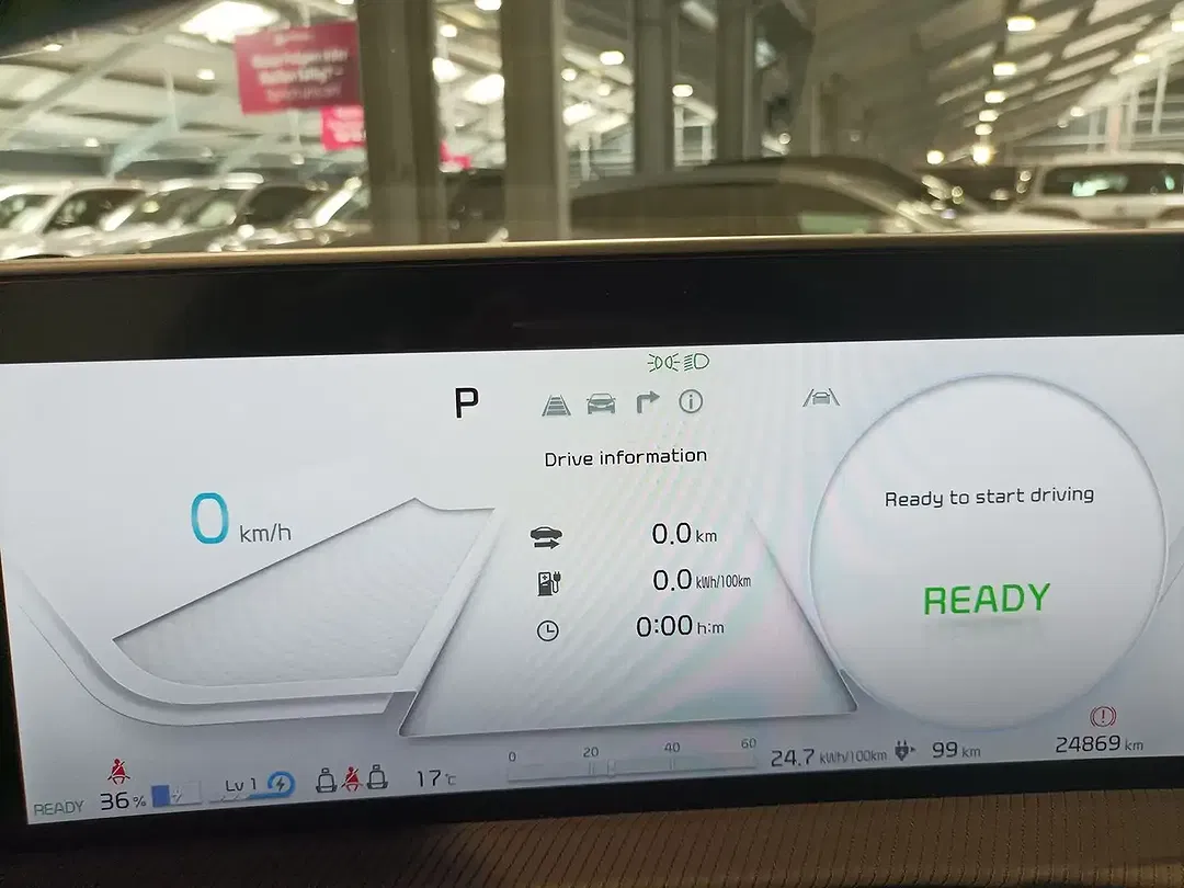 Kia EV6 - Thumbnail 7