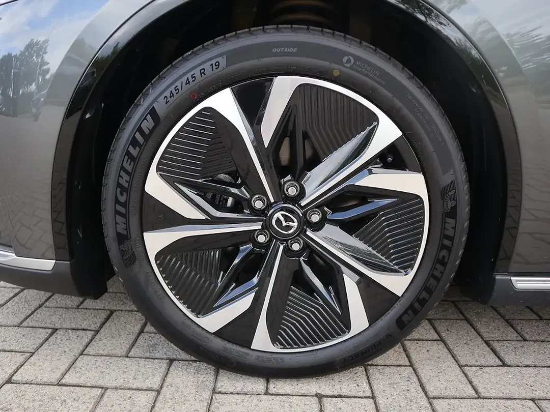 Mazda 6e - Thumbnail 5