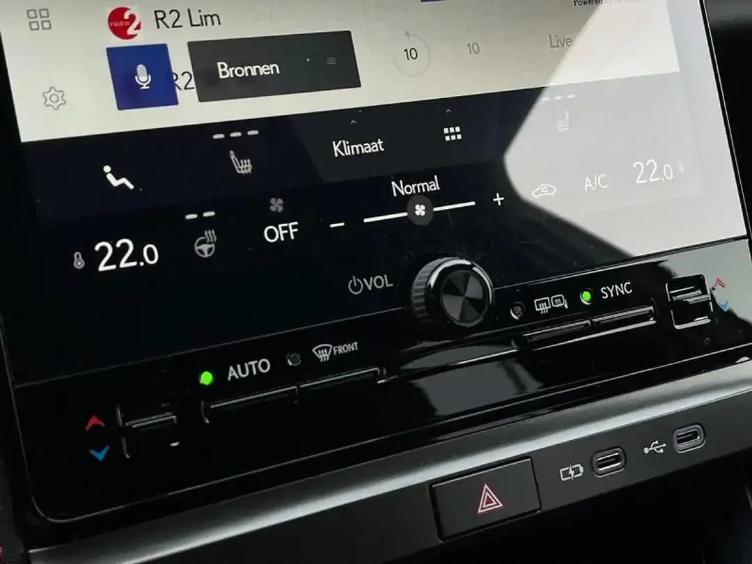 Lexus LBX - Thumbnail 13