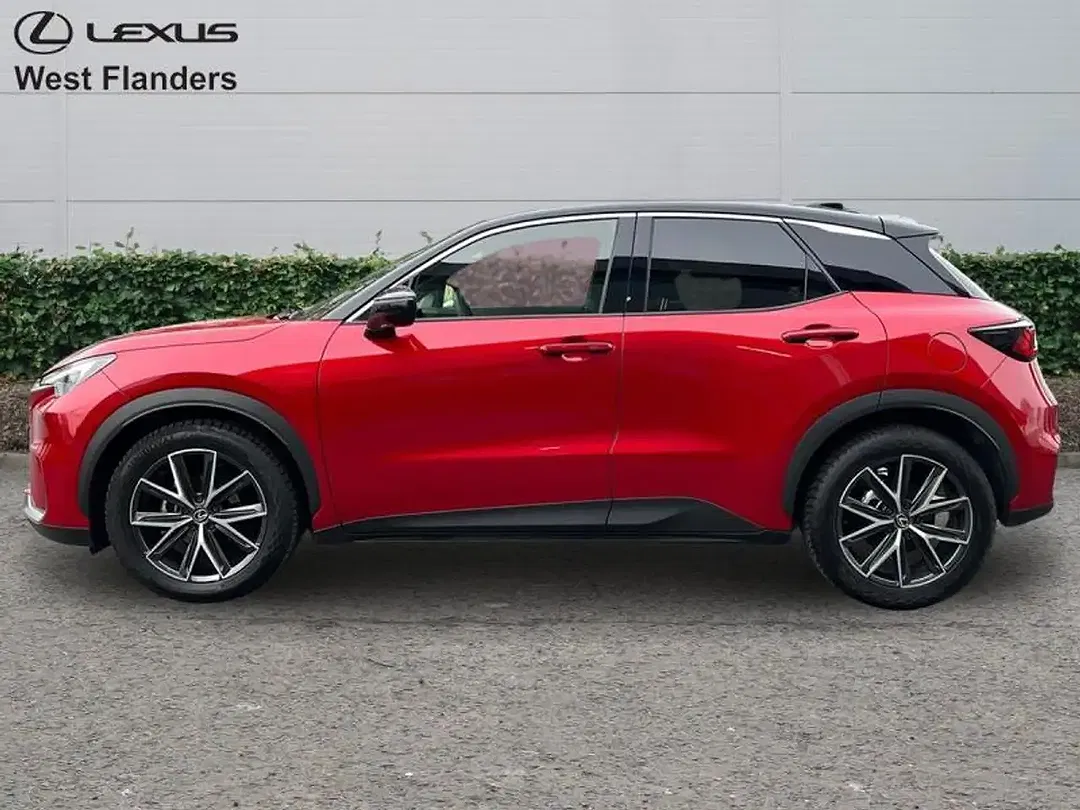 Lexus LBX - Thumbnail 5