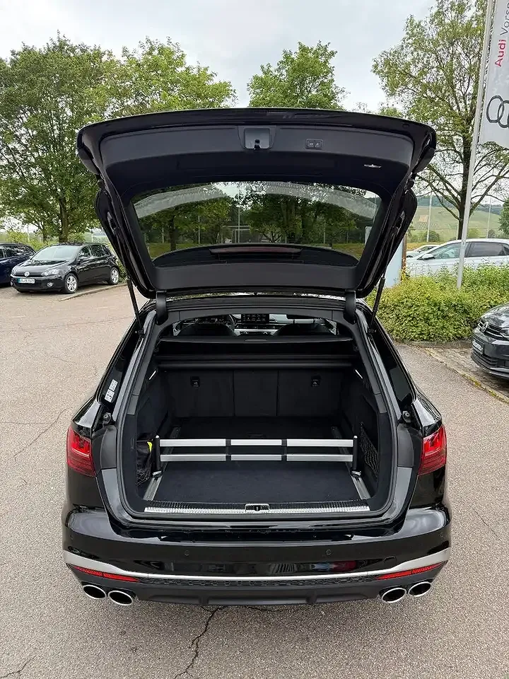 Audi S4 - Thumbnail 12