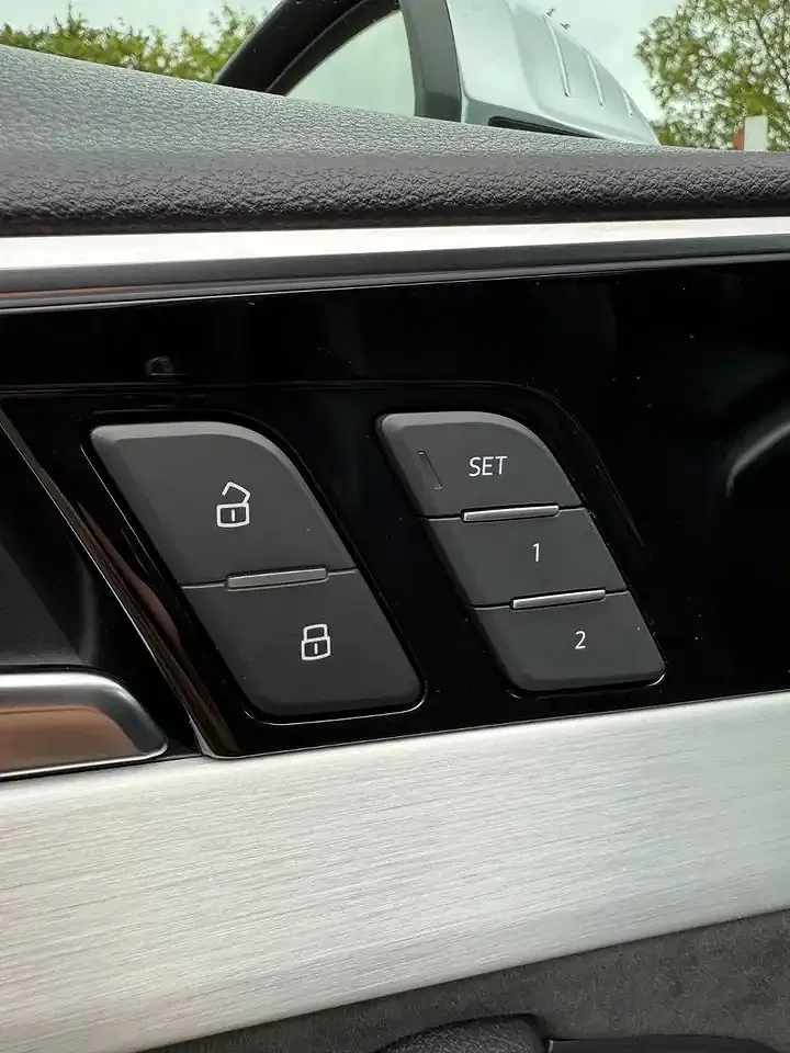 Audi S4 - Thumbnail 16