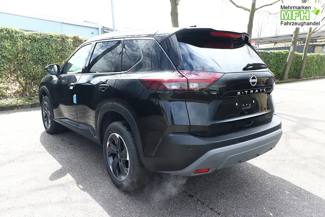 Nissan X-Trail - Thumbnail 3