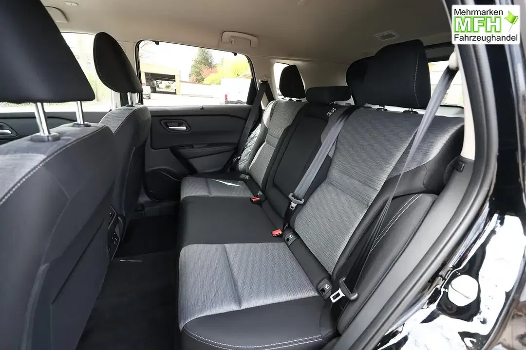 Nissan X-Trail - Thumbnail 9