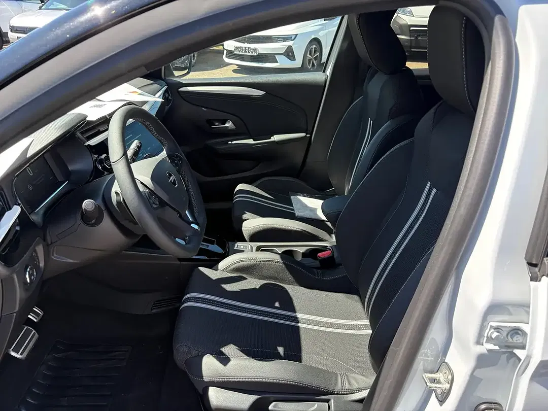 Opel Corsa - Thumbnail 10