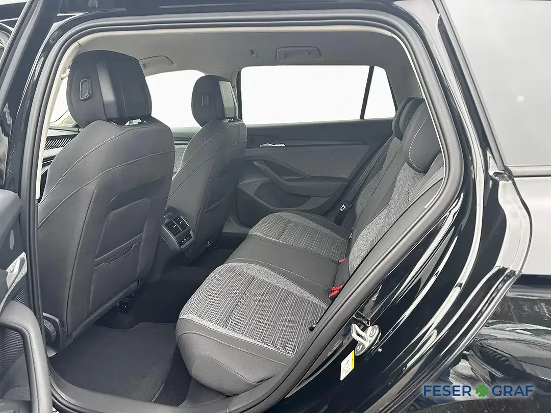 Skoda Superb - Thumbnail 12