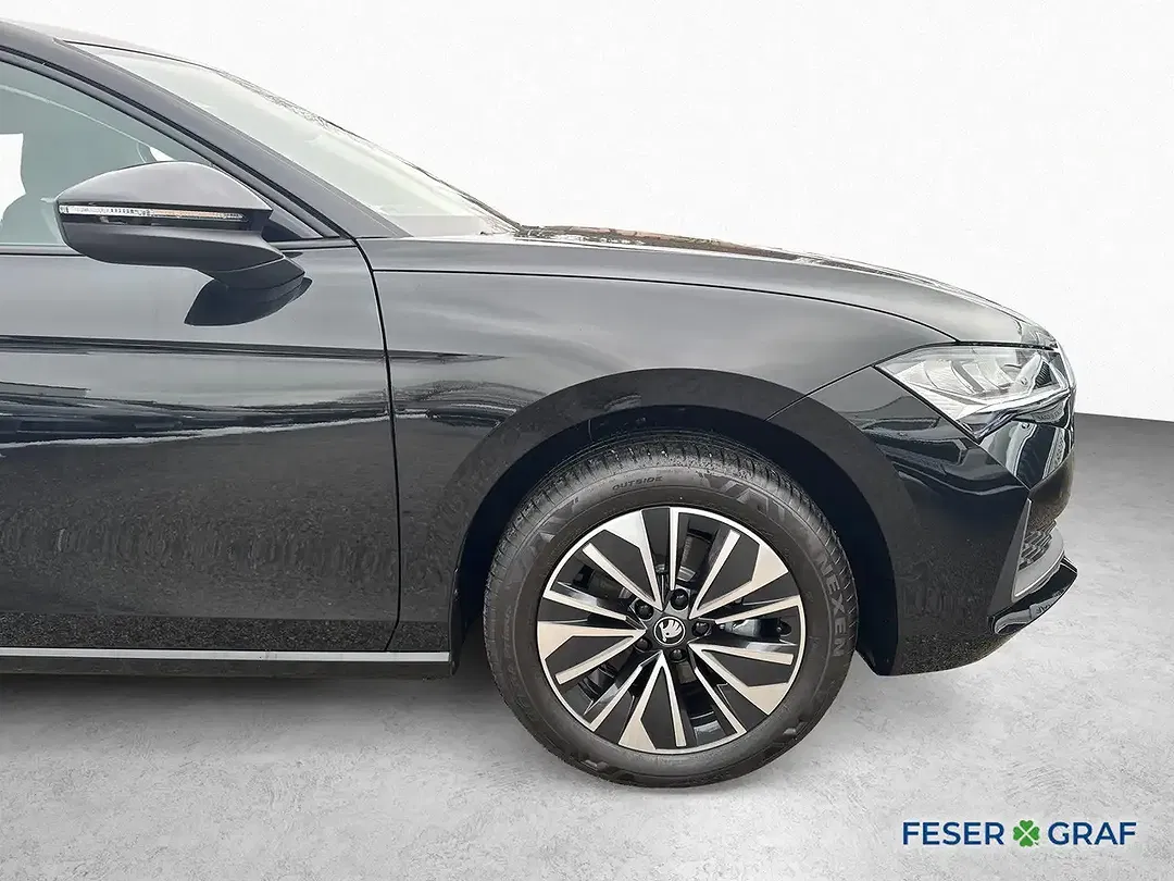 Skoda Superb - Thumbnail 3