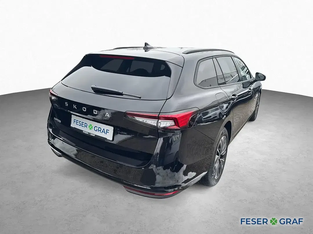 Skoda Superb - Thumbnail 4