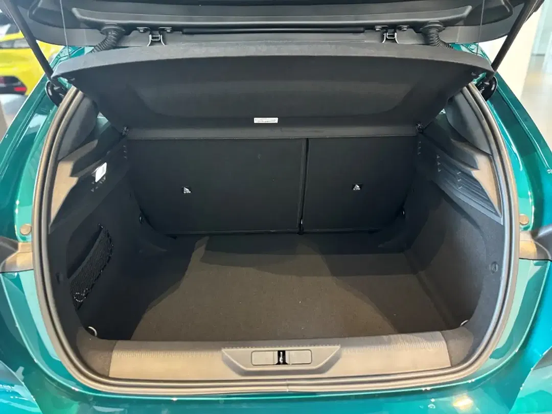 Peugeot 308 - Thumbnail 15