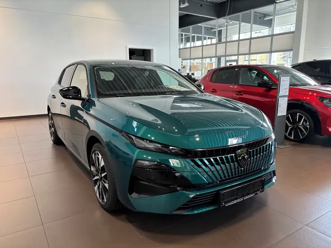 Peugeot 308 - Thumbnail 3