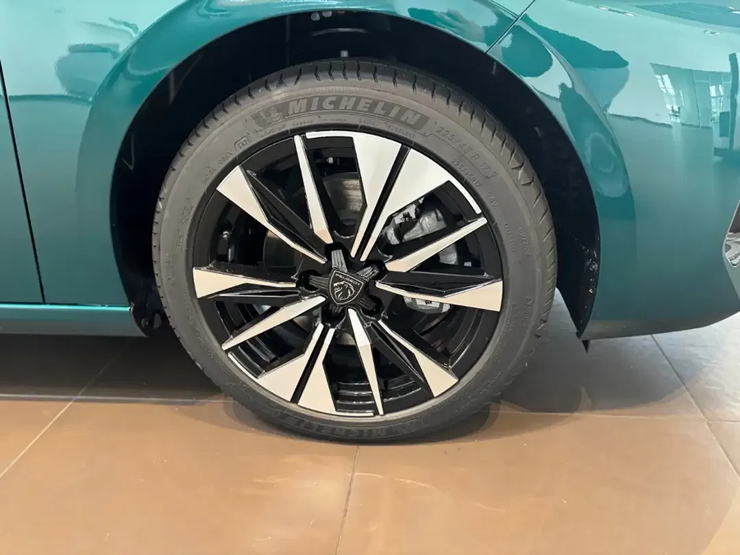Peugeot 308 - Thumbnail 8