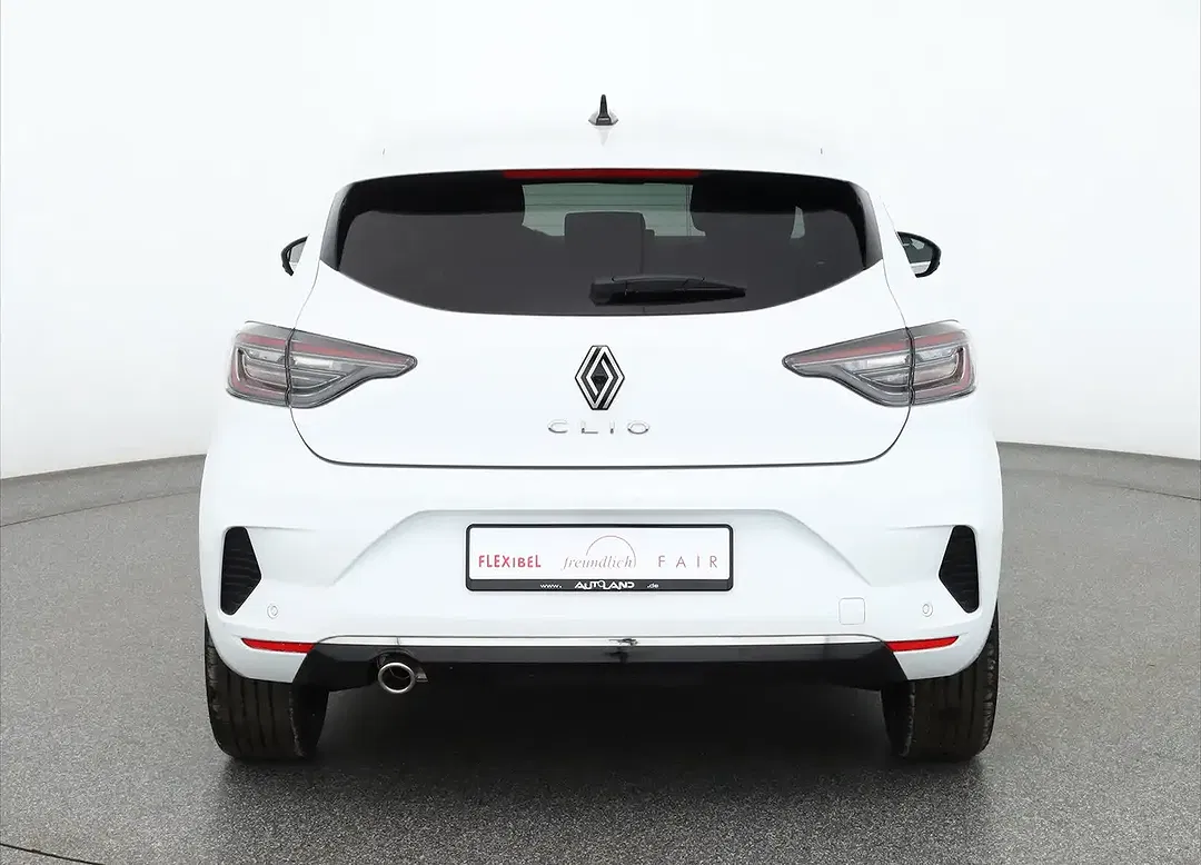 Renault Clio - Thumbnail 3