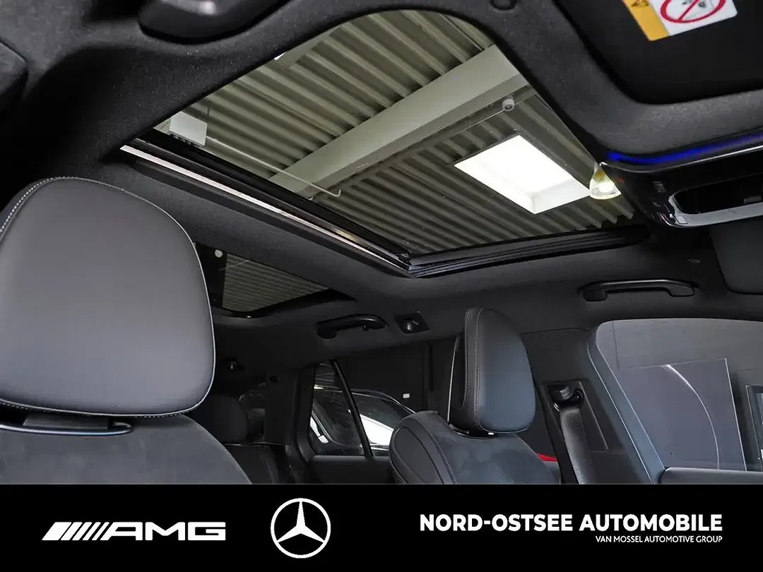 Mercedes-Benz C 300 - Thumbnail 13