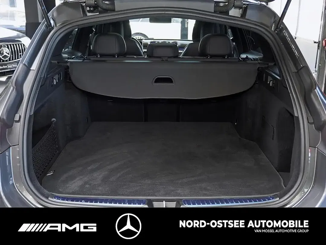 Mercedes-Benz C 300 - Thumbnail 14