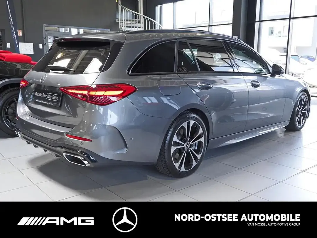 Mercedes-Benz C 300 - Thumbnail 4