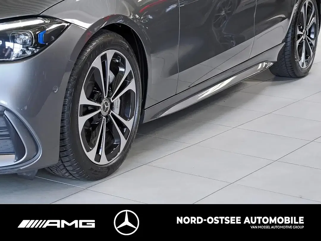 Mercedes-Benz C 300 - Thumbnail 5