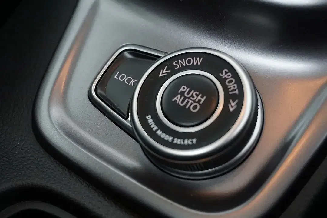 Suzuki Vitara - Thumbnail 16