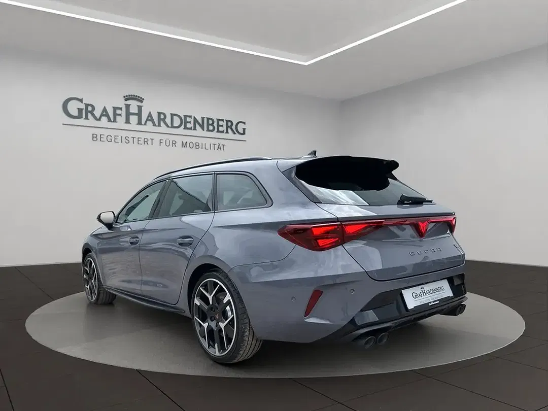 CUPRA Leon - Thumbnail 4
