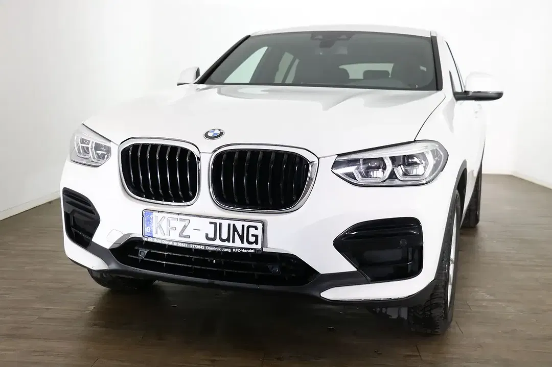 BMW X4 xDrive Advantage