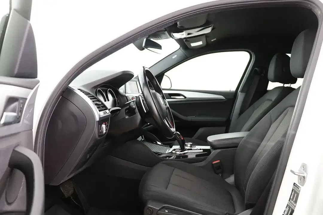 BMW X4 - Thumbnail 12