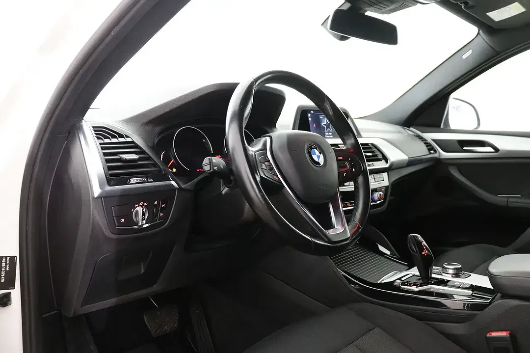 BMW X4 - Thumbnail 8