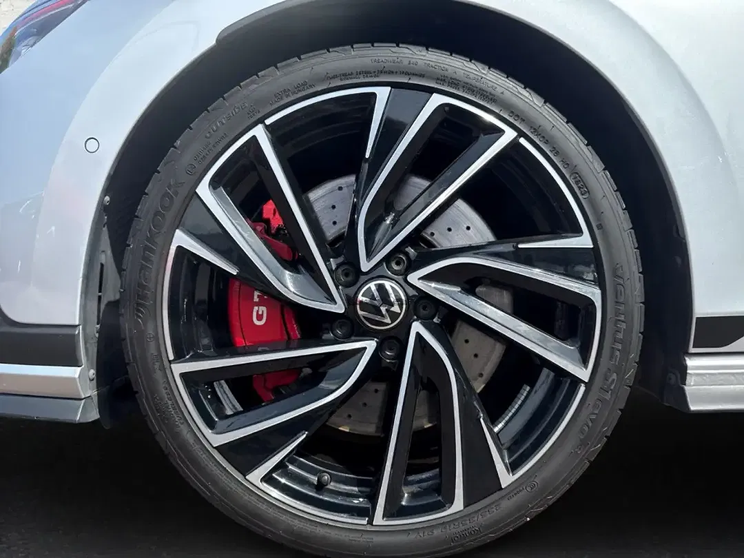 Volkswagen Golf GTI - Thumbnail 7