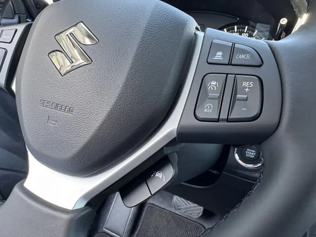 Suzuki Vitara - Thumbnail 11
