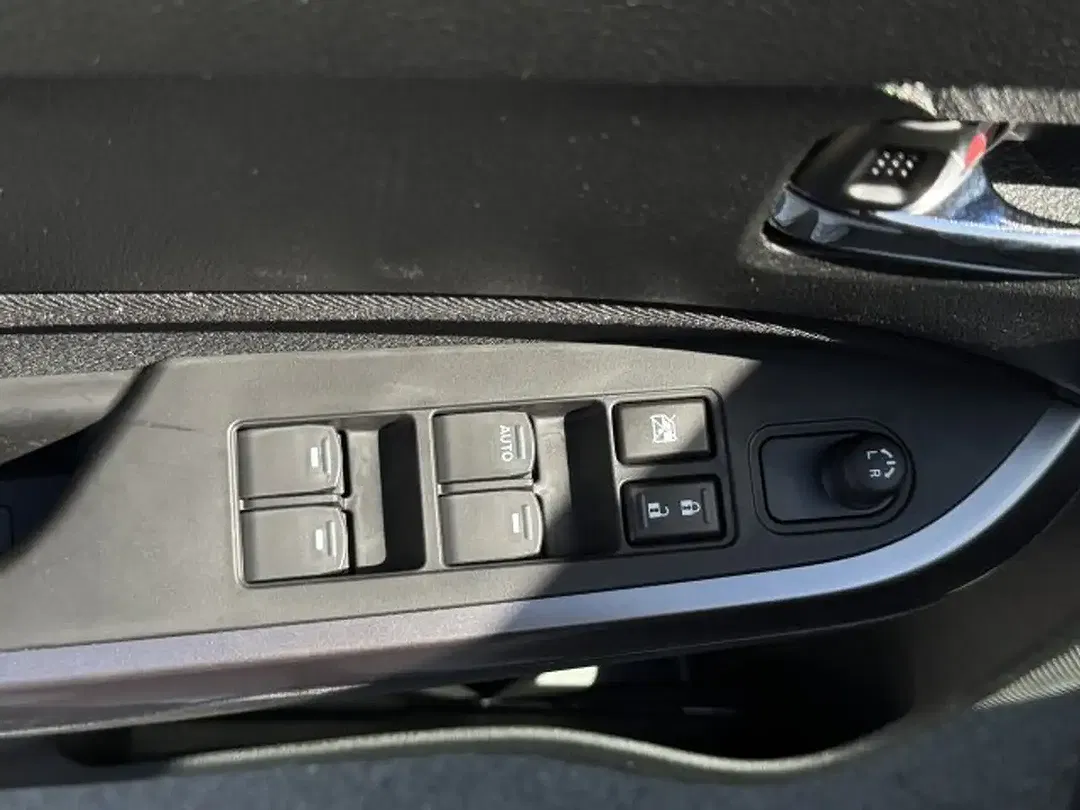 Suzuki Vitara - Thumbnail 7