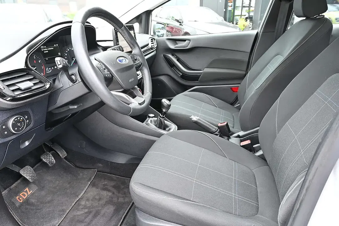 Ford Fiesta - Thumbnail 5