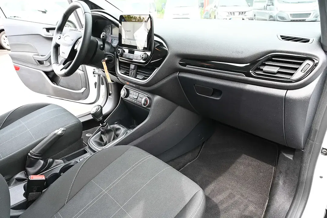 Ford Fiesta - Thumbnail 7