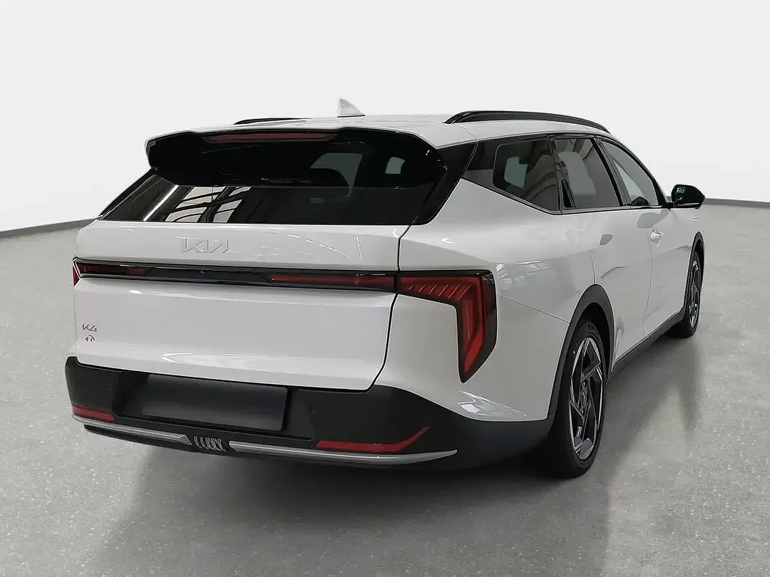 Kia K4 - Thumbnail 3