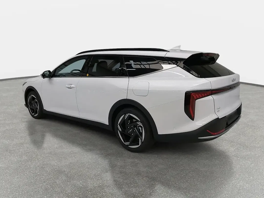 Kia K4 - Thumbnail 4