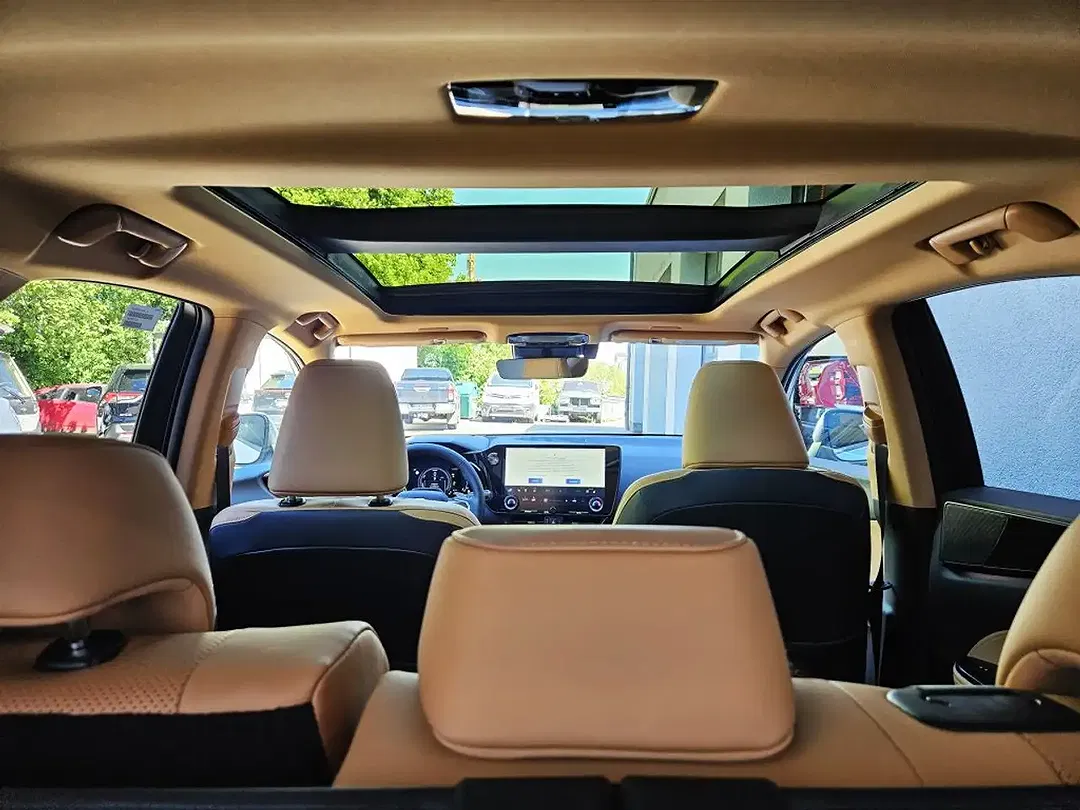 Lexus NX 450h+ - Thumbnail 9